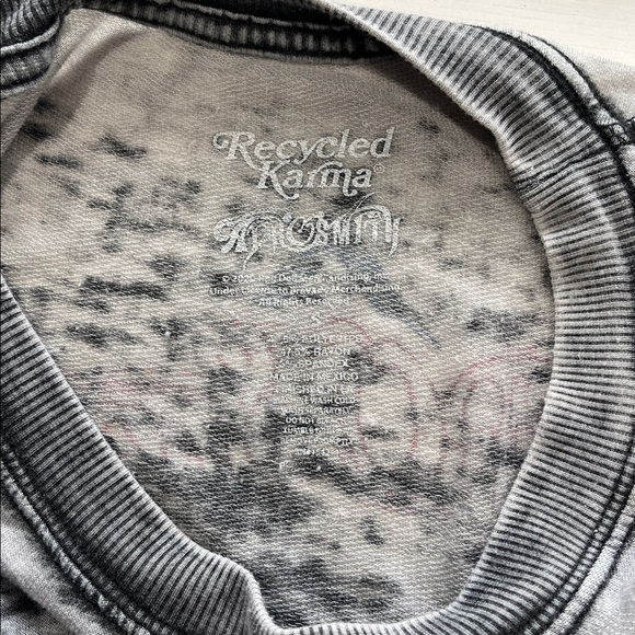 Recycled Karma Aerosmith Graphic Sweatshirt Women's S distressed band‎ shirt - Picture 4 of 6